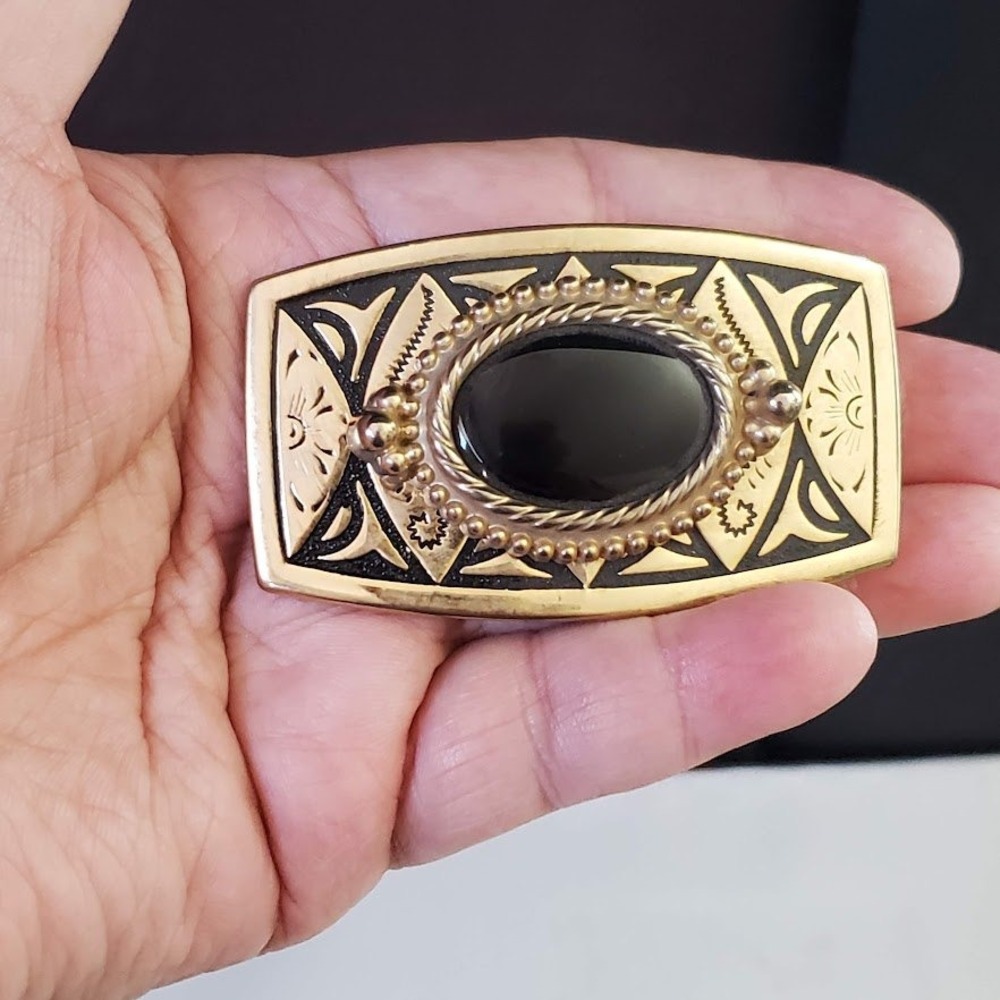 Western Gold Tone Belt Buckle Black Cabochon Faux Onyx Etched Design